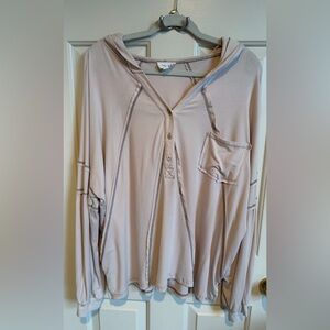 Heyson hoodie top. Beige. GUC. Size L.